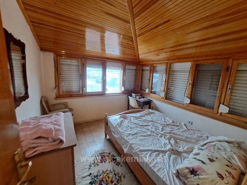 4+1 Villa For Sale In A Gated Community With Pool In Doğanbey, Seferihisar, İzmir