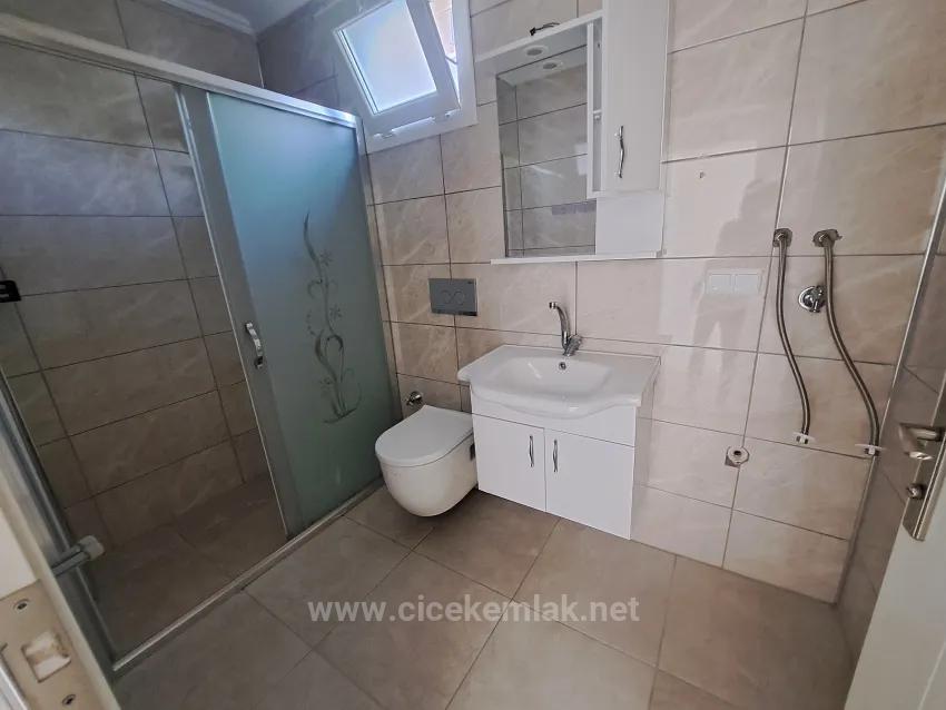 Izmir Seferihisar Ürkmez Centre For Sale 2+1 Flat