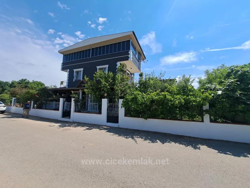 Izmir Seferihisar Doğanbey'de For Sale 4+1 Villa