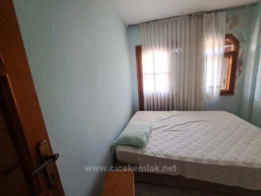 İzmir Seferihisar Ürkmez'de Sea 20 Metre Distance At Satılık 5+1 Villa Becomes: İzmir Seferihisar Ürkmez In İzmir At 20 Metre Distance To The Sea For Sale 5+1 Villa, Thus: İzmir Seferihisar Ürkmez'de Is 