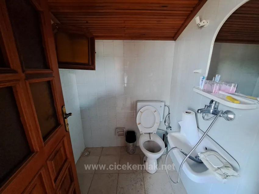 İzmir Seferihisar Ürkmez'de Sea 20 Metre Distance At Satılık 5+1 Villa Becomes: İzmir Seferihisar Ürkmez In İzmir At 20 Metre Distance To The Sea For Sale 5+1 Villa, Thus: İzmir Seferihisar Ürkmez'de Is 