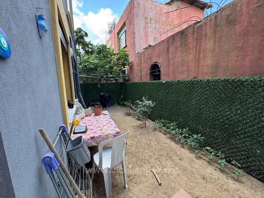 İzmir Seferihisar Ürkmez Centre In 2+1 Flat For Sale