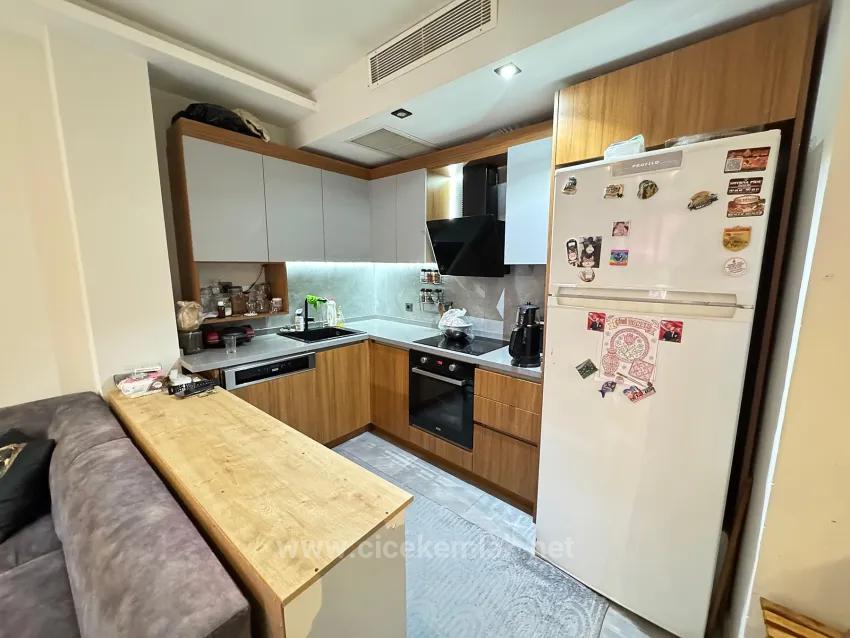 İzmir Seferihisar Ürkmez Centre In 2+1 Flat For Sale