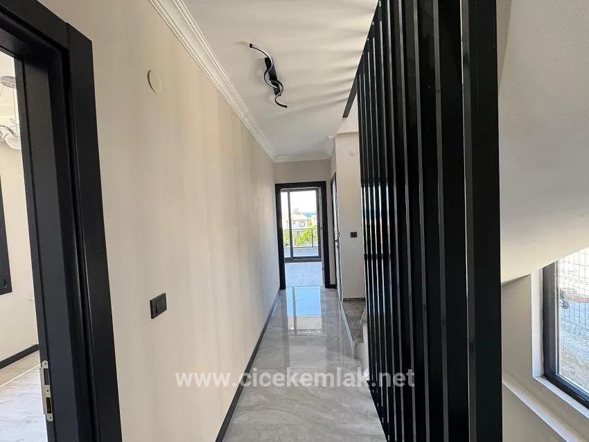 İzmir Seferihisar Atatürk Neighbourhood 3+1 Villa For Sale
