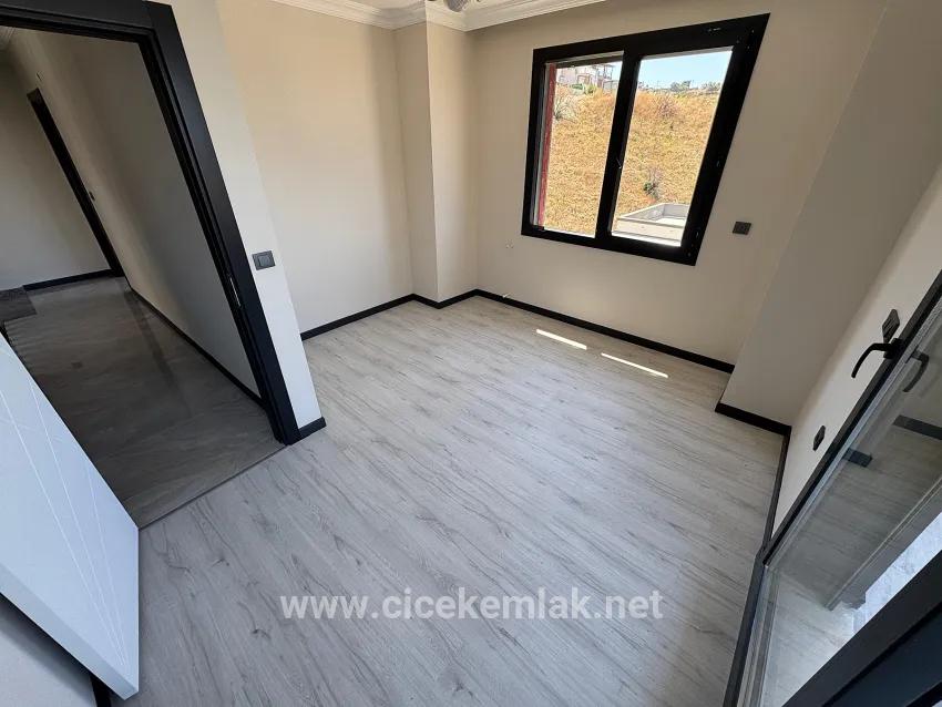 İzmir Seferihisar Atatürk Neighbourhood 3+1 Villa For Sale