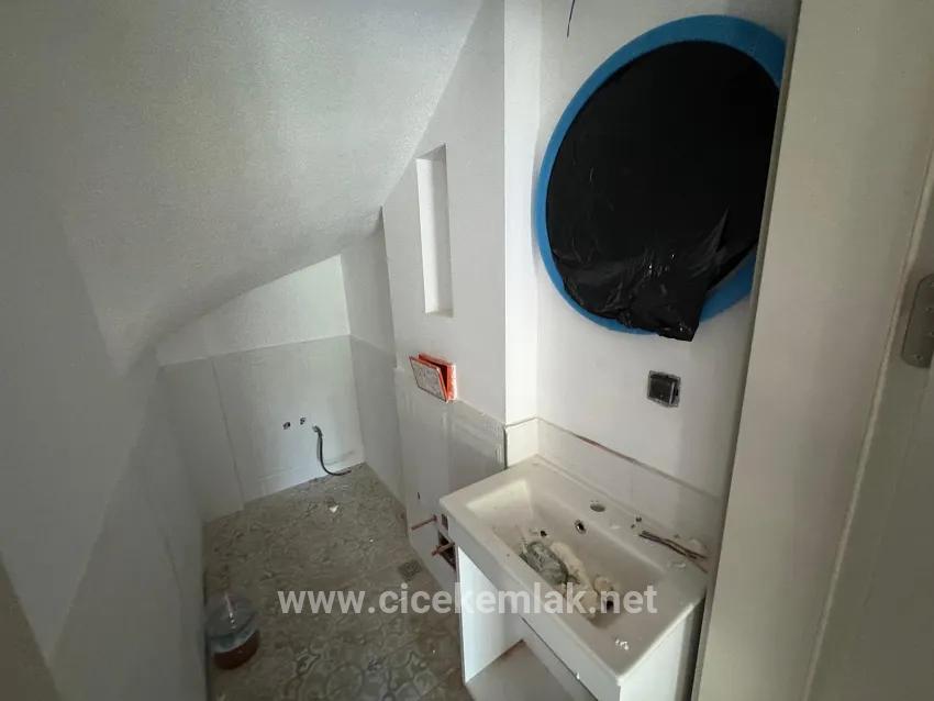 Izmir Seferihisar Urkmez Centre In 3+1 Pool Villa For Sale