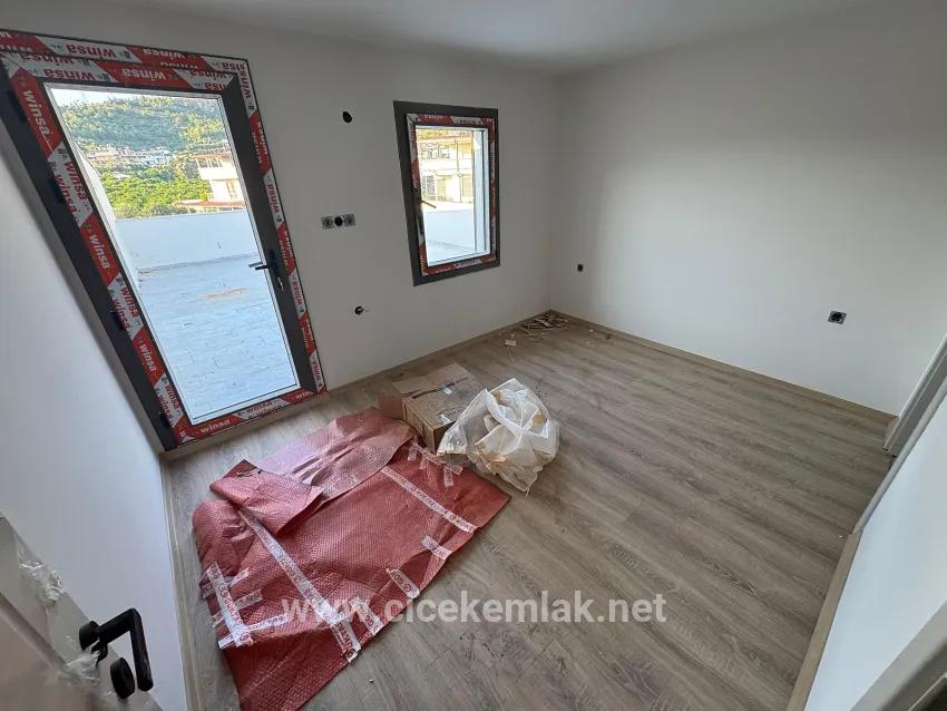 Izmir Seferihisar Urkmez Centre In 3+1 Pool Villa For Sale