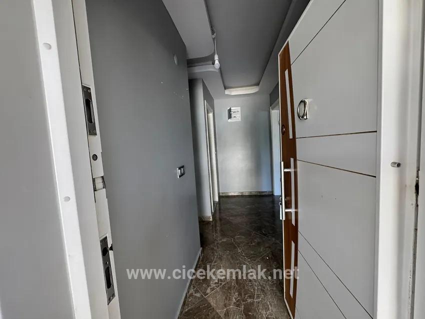 İzmir Seferihisar Çolakibrahim Bey Neighbourhood For Sale 3+1 Flat