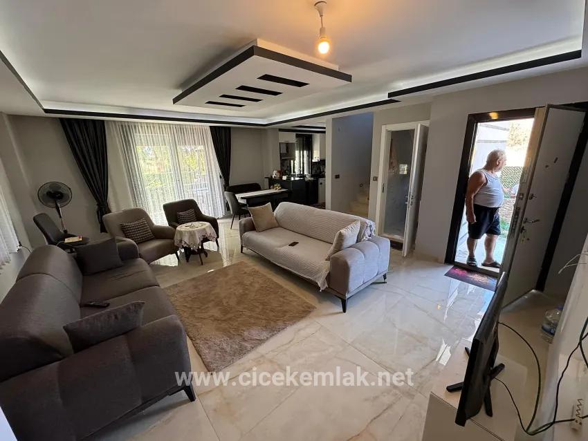 İzmir Seferihisar Doğanbey'de For Sale Pool 3+1 Villa