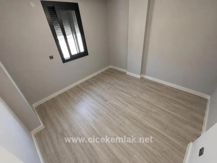 İzmir Seferihisar Doğanbey'de Satılık Translates To Izmir Seferihisar Doğanbey With For Sale, And Havuzlu Site İçerisinde Translates To Pool Villa Within The Site, And 3+1 Villa Translates To 3+1 Villa, Therefore: Izmir Seferihisar Doğanbey With For Sale Pool Villa Within The Site 3+1 Villa