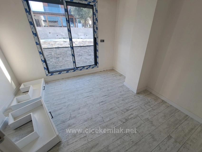 2+1 Villa For Sale In Izmir Seferihisar Ürkmez
