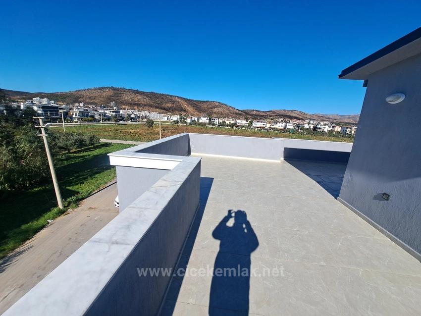 3+1 Villa For Sale In Doğanbey, Seferihisar, İzmir