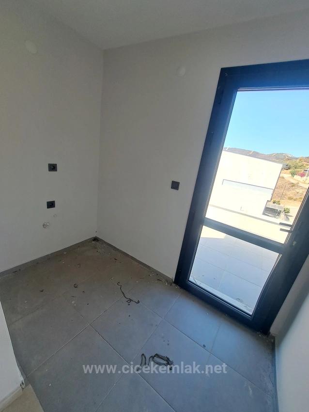 3+1 Villa For Sale In Doğanbey, Seferihisar, İzmir