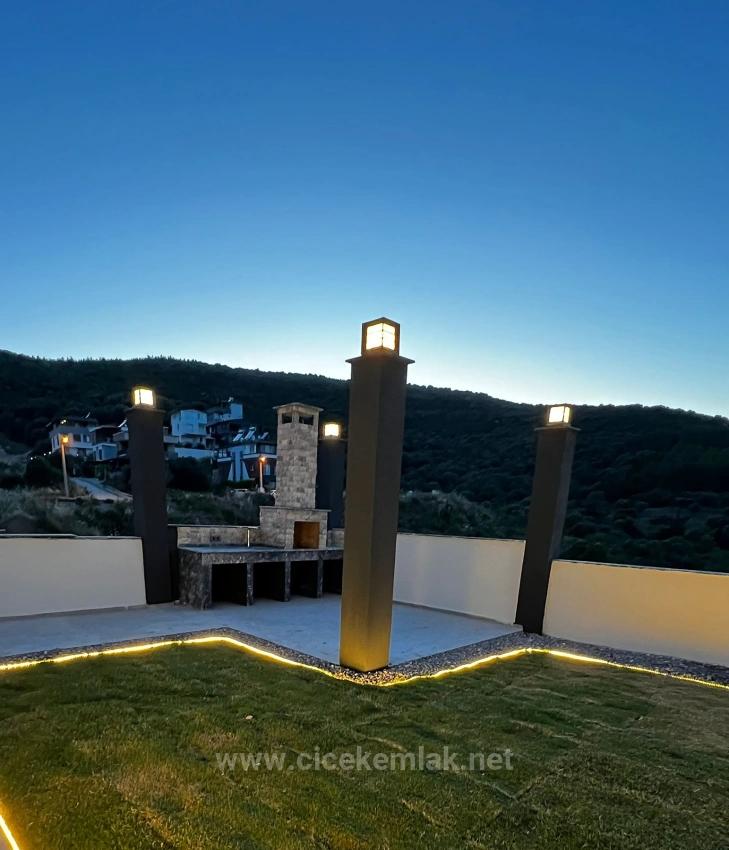 4+1 Villa For Sale In Izmir Seferihisar Atatürk District