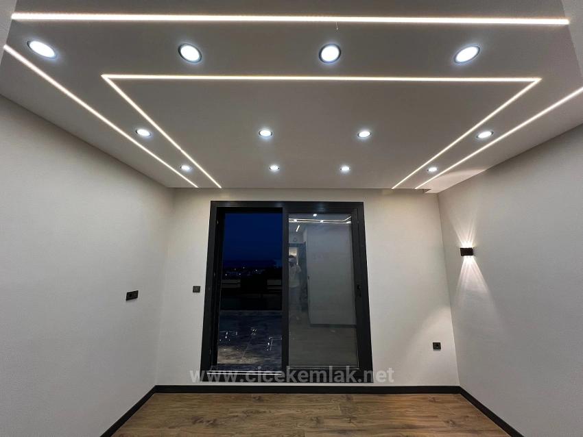 4+1 Villa For Sale In Izmir Seferihisar Atatürk District