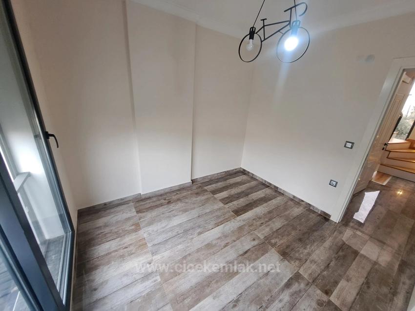 3+1 Villa For Sale In Izmir Seferihisar Doganbey