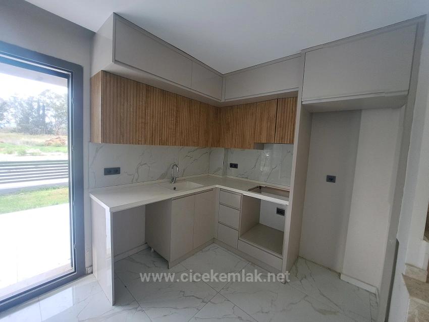3+1 Villa For Sale In Doğanbey, Seferihisar, İzmir