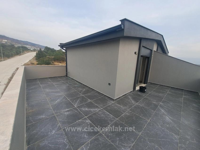 3+1 Villa For Sale In Doğanbey, Seferihisar, İzmir