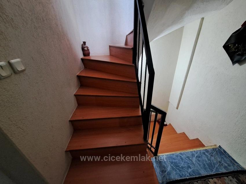 4+1 Villa For Sale In İzmir Seferihisar Doğanbey