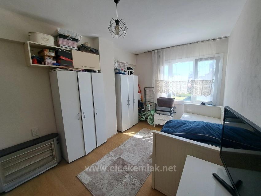 2+1 Flat For Sale In Izmir Menderes Gumuldur 50 Meters From The Sea