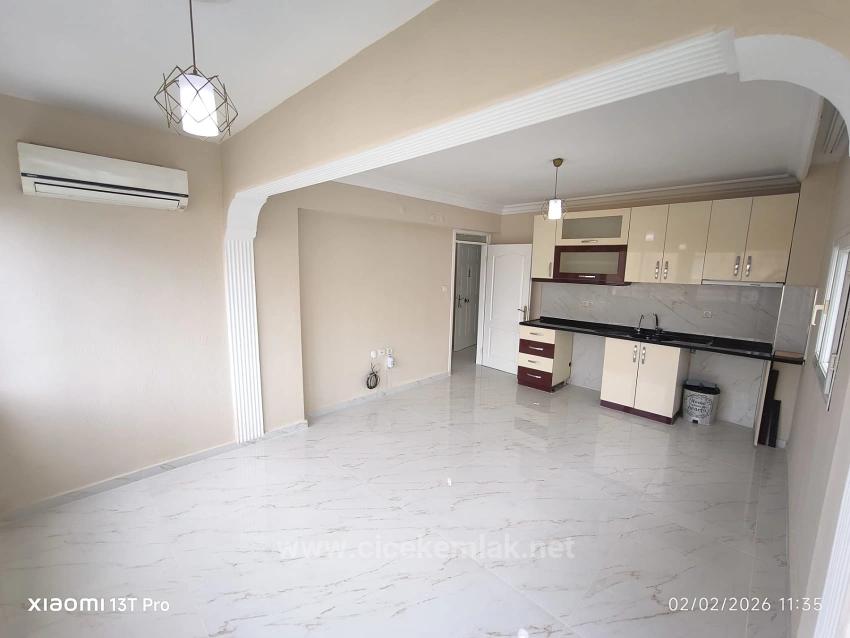 2+1 Apartment For Sale In Ürkmez Center, Seferihisar, İzmir, Just 150 Meters From The Sea.