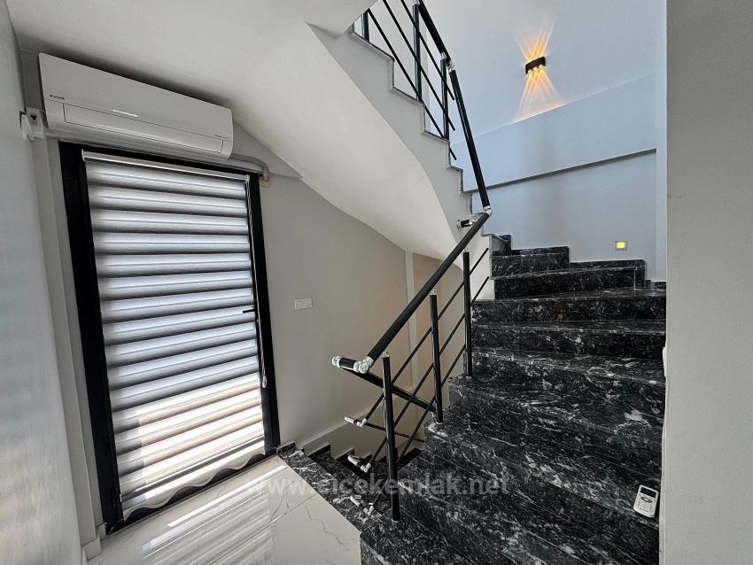 4+2 Villa For Sale In Doğanbey, Seferihisar, İzmir