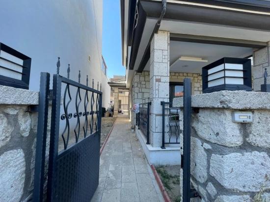 3+1 Villa For Sale In Seferihisar City Center, Izmir