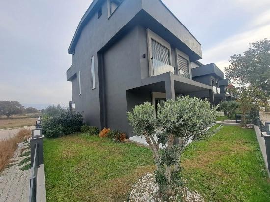 3+1 Villa For Sale In Doğanbey, Seferihisar, İzmir