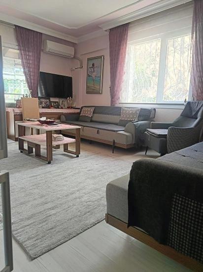 2+1 Apartment With Garden For Sale In Izmir Seferihisar Ürkmez Center