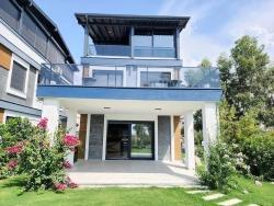 4+1 Bedroom Villa For Sale in Cumhuriyet Nbh. Seferihisar Doğanbey - 260 m²
