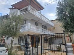 4+1 Bedroom Villa For Sale in Cumhuriyet Nbh. Seferihisar Doğanbey - 170 m²