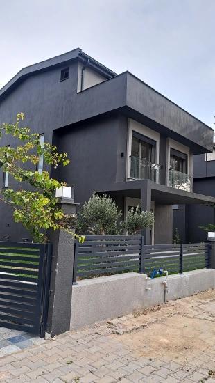 Вилла 3+1 На Продажу В Доганбее, Сеферихисар, Измир
