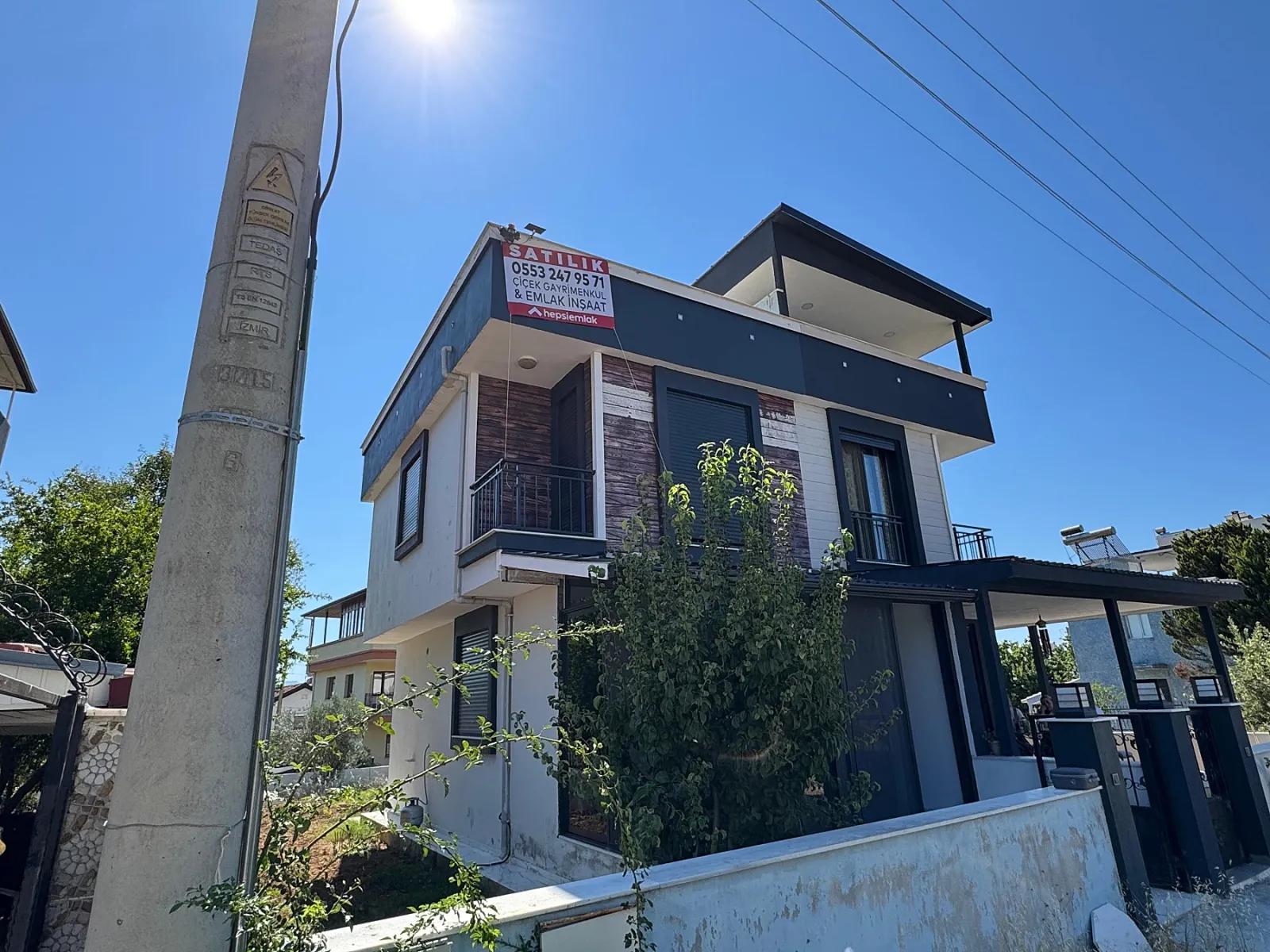 İzmir Seferihisar Atatürk Mahallesinde Satılık Full Eşyalı 2+1 Villa