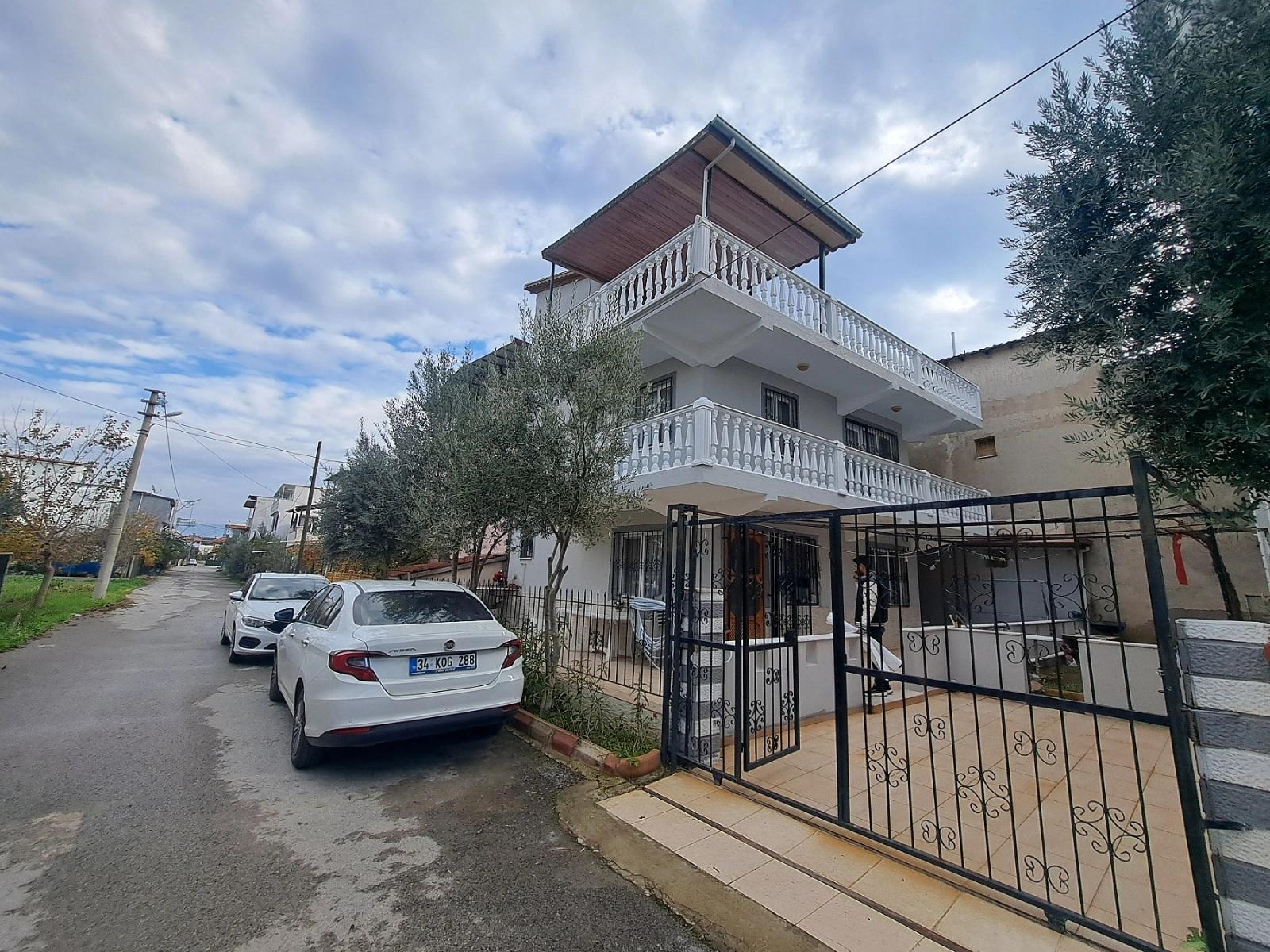 İzmir Seferihisar Doğanbey De Satılık 4+1 Villa