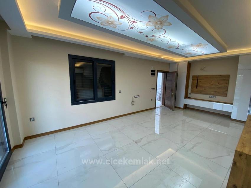 İzmir Seferihisar Merkez De Satılık 3+1 Villa