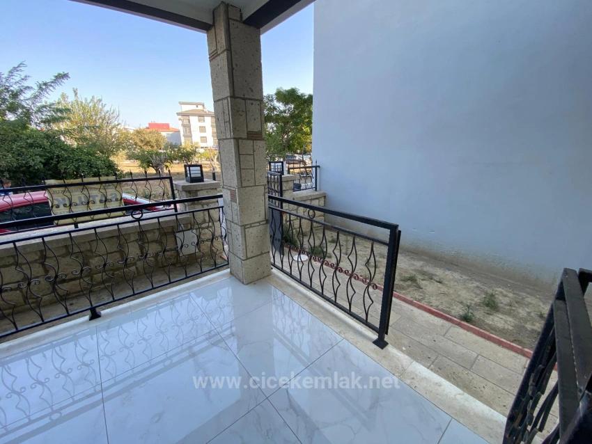 İzmir Seferihisar Merkez De Satılık 3+1 Villa