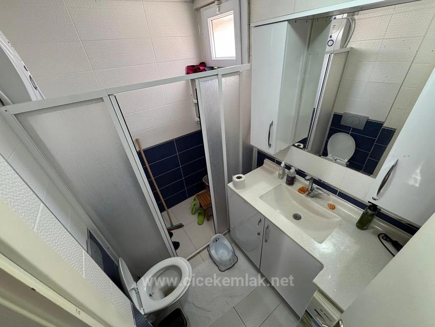 İzmir Seferihisar Ürkmez Merkez De Satılık 2+1 Daire