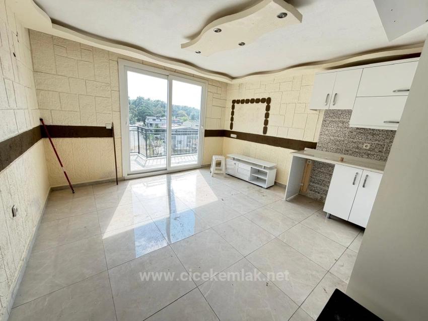 İzmir Menderes Özdere De Satılık 3+1 Triblex Daire