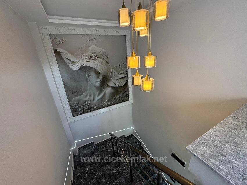 İzmir Seferihisar Ürkmez Merkez De Denize Sadece 40 Metre Satılık 3+1 Villa