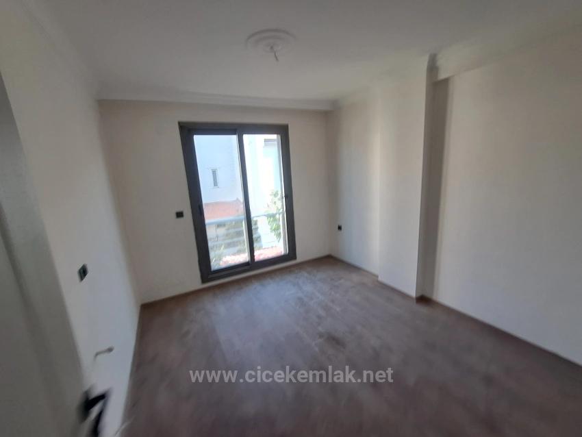 İzmir Seferihisar Doğanbey De Satılık 2+1 Villa