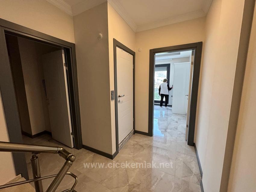 İzmir Seferihisar Doğanbey De Satılık 3+1 Villa