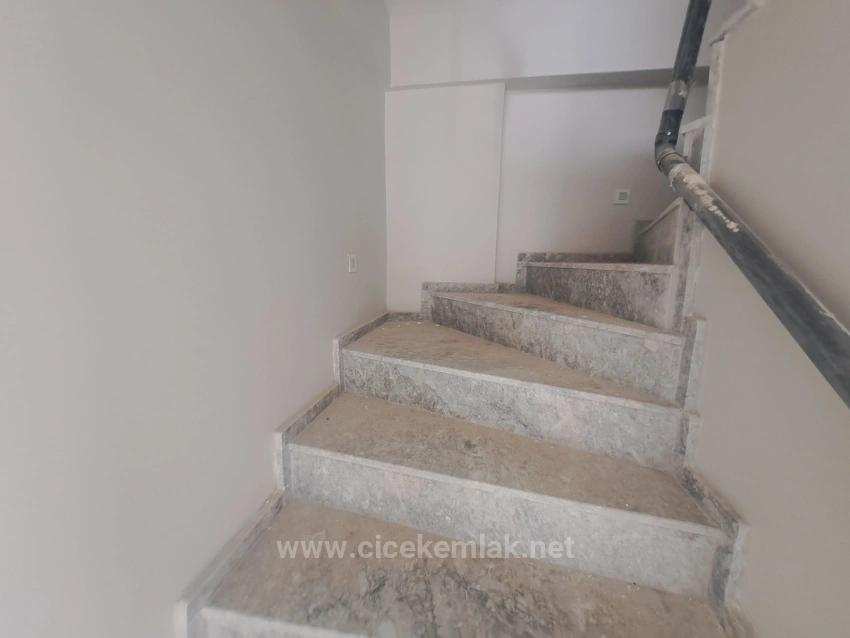 İzmir Seferihisar Doğanbey De Satılık 3+1 Villa