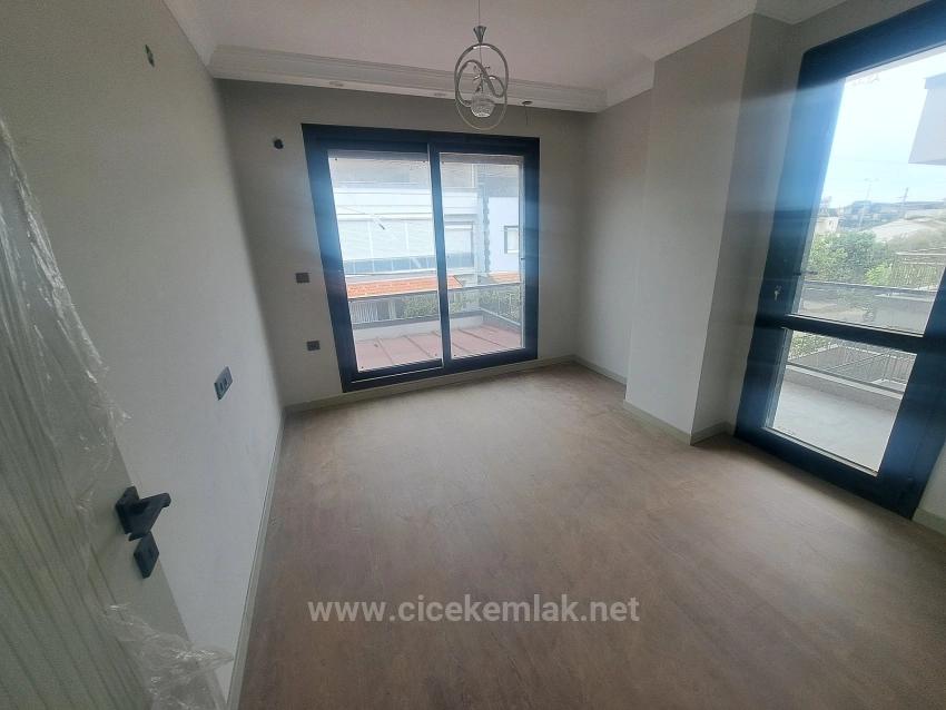 İzmir Seferihisar Doğanbey De Satılık 3+1 Villa
