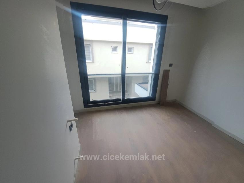 İzmir Seferihisar Doğanbey De Satılık 3+1 Villa