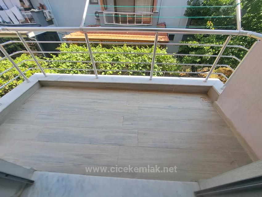İzmir Seferihisar Ürkmez Merkez De Satılık 2+1 Daire