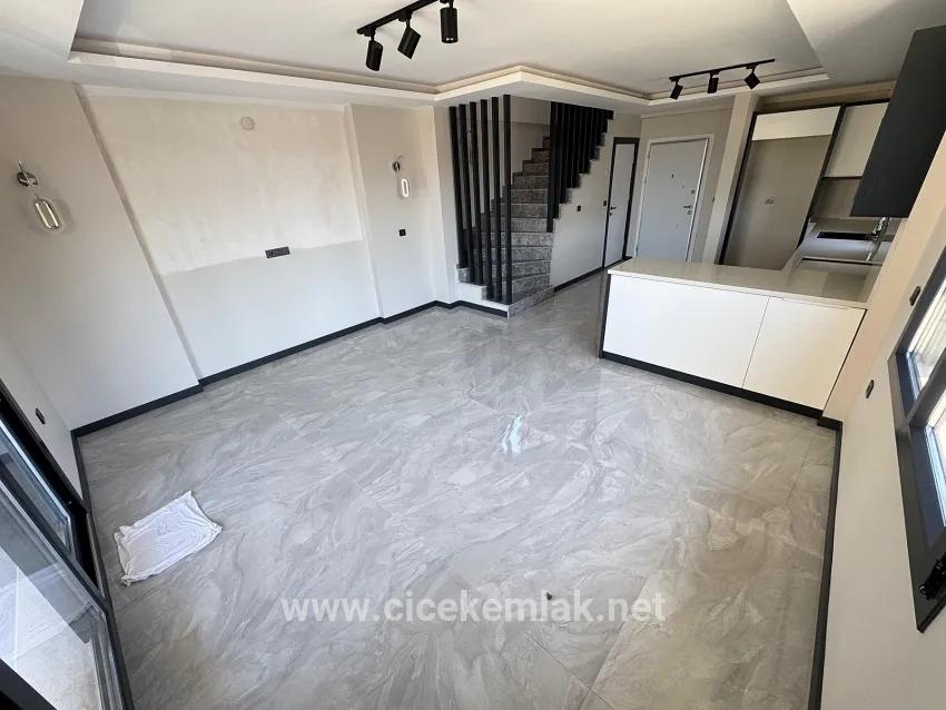 İzmir Seferihisar Atatürk Mahallesinde Satılık 3+1 Villa