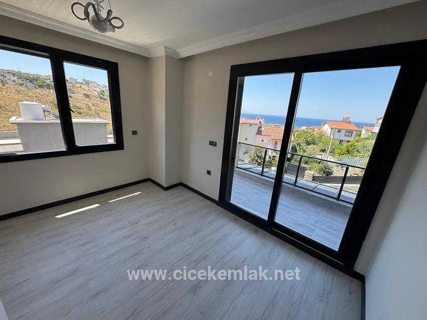 İzmir Seferihisar Atatürk Mahallesinde Satılık 3+1 Villa