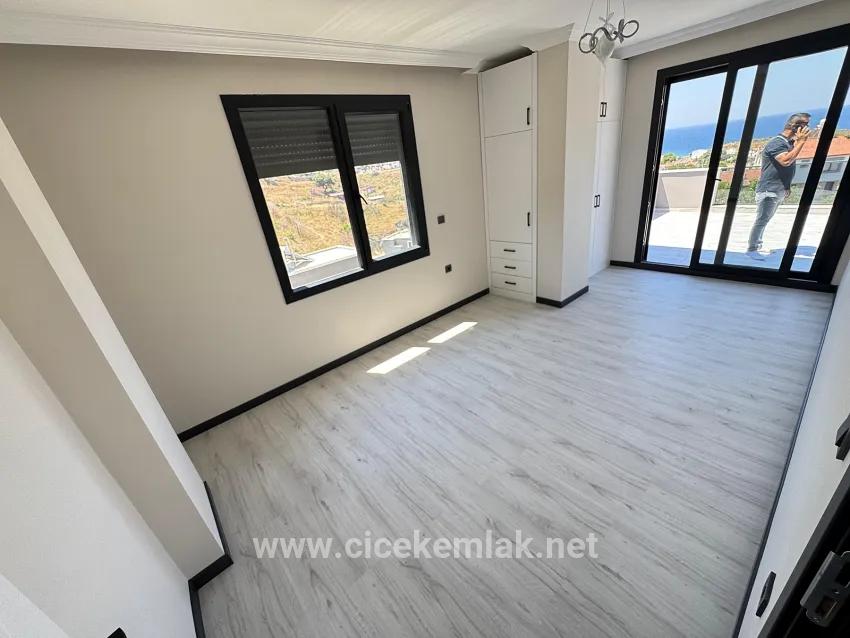 İzmir Seferihisar Atatürk Mahallesinde Satılık 3+1 Villa