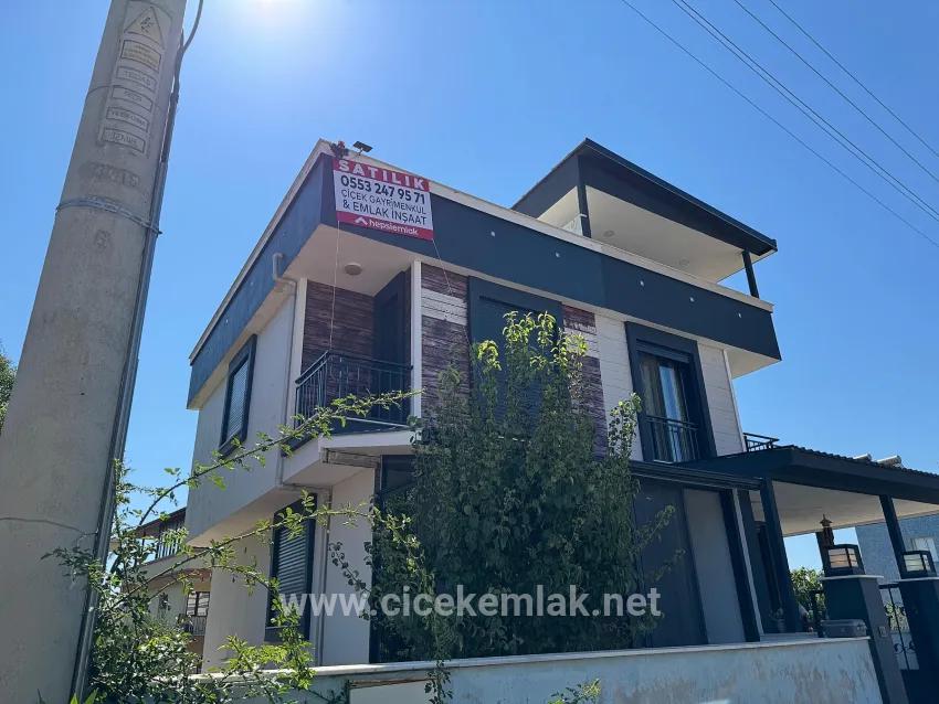 İzmir Seferihisar Atatürk Mahallesinde Satılık Full Eşyalı 2+1 Villa