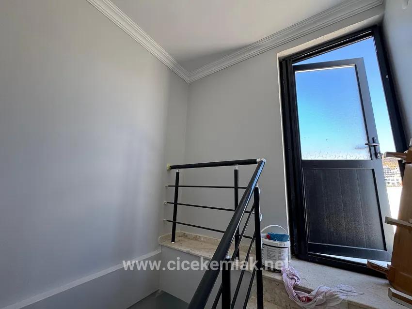 İzmir Seferihisar Atatürk Mahallesinde Satılık Full Eşyalı 2+1 Villa
